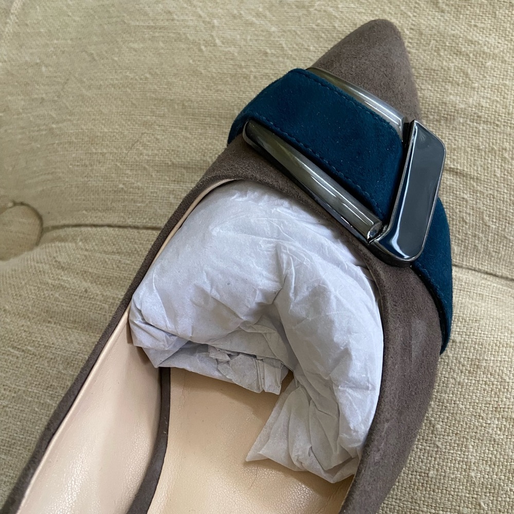 Nine West suede pumps